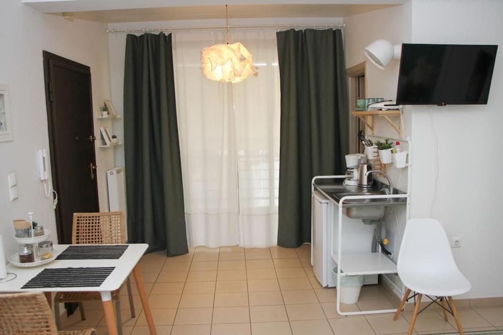 Comfy City Hideaway Kalamata Exterior photo